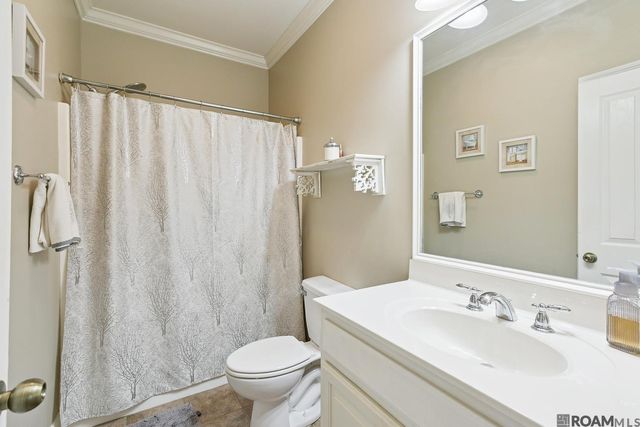 34113 Spring Lake Dr, Walker, LA 70785