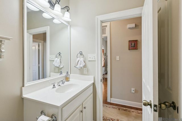 34113 Spring Lake Dr, Walker, LA 70785