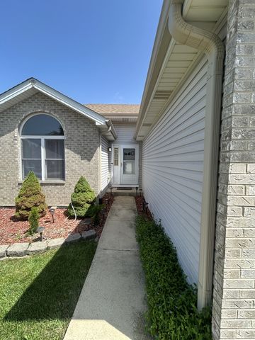 53 Sunrise Court, Steger, IL 60475