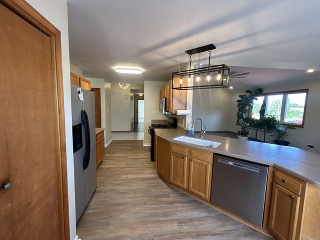 53 Sunrise Court, Steger, IL 60475