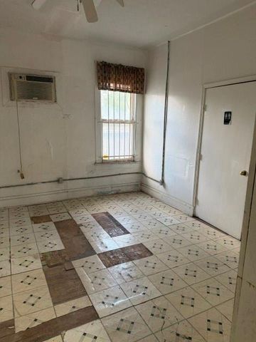 909 W Little York Road, Houston, TX 77091