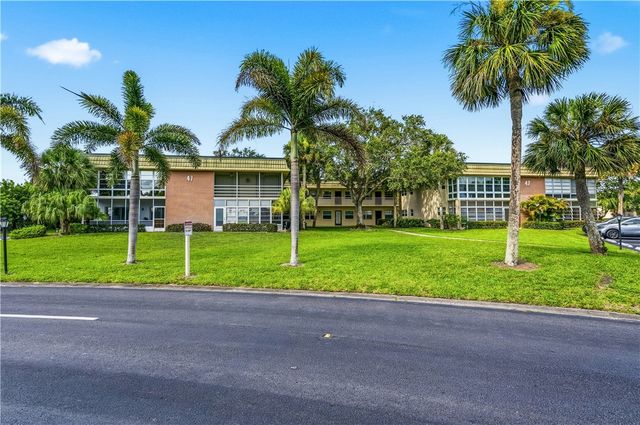 47 Vista Gardens Trail 203, Vero Beach, FL 32962