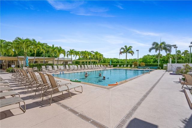 47 Vista Gardens Trail 203, Vero Beach, FL 32962