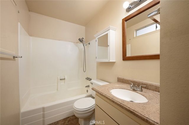 1194 Willits Drive, Corona, CA 92882