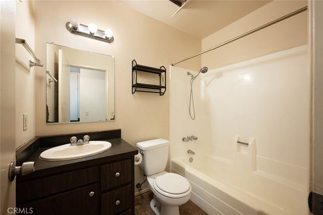 1194 Willits Drive, Corona, CA 92882