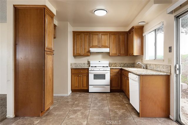 1194 Willits Drive, Corona, CA 92882