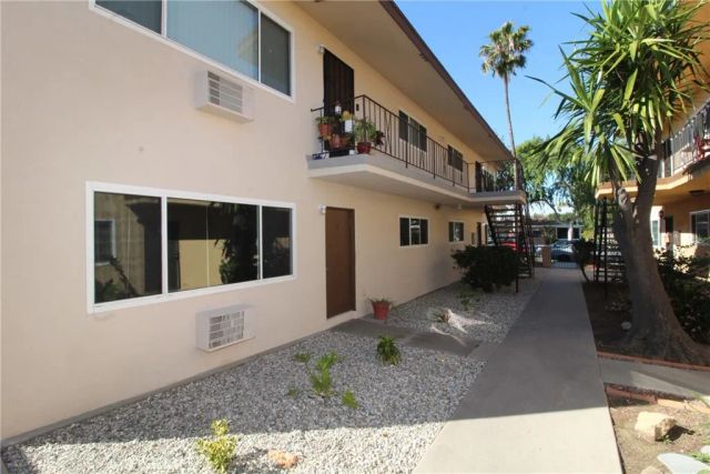 1010 E 32nd A, Signal Hill, CA 90755