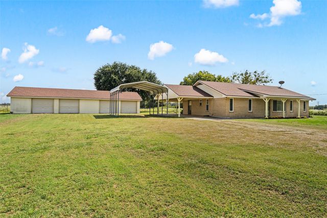 4121 Tokio Road, West, TX 76691