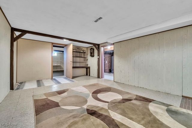 10620 Aaron Drive, Parma, OH 44130