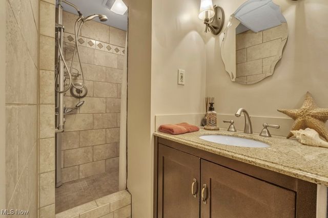 10620 Aaron Drive, Parma, OH 44130