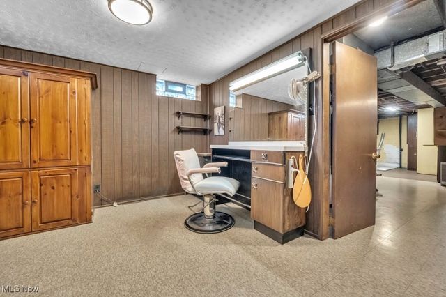 10620 Aaron Drive, Parma, OH 44130