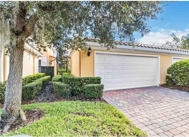 12074 GINKGO DRIVE, Orlando, FL 32827