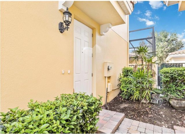 12074 GINKGO DRIVE, Orlando, FL 32827