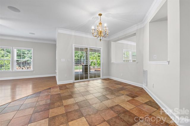 9513 Seamill Road, Charlotte, NC 28278