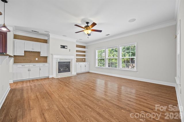 9513 Seamill Road, Charlotte, NC 28278