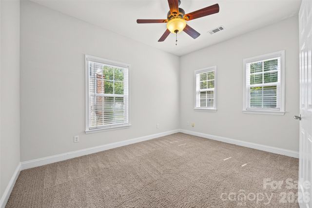 9513 Seamill Road, Charlotte, NC 28278