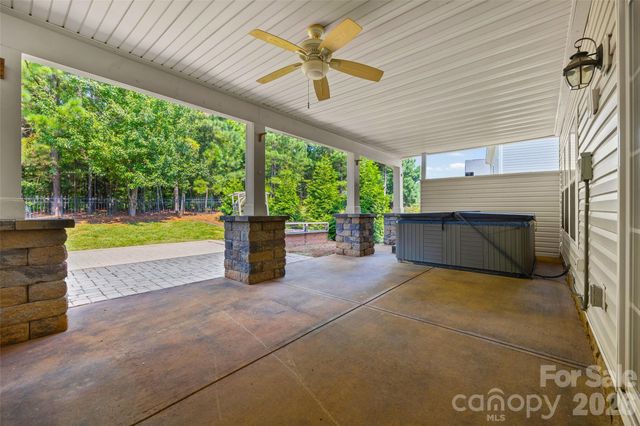 9513 Seamill Road, Charlotte, NC 28278