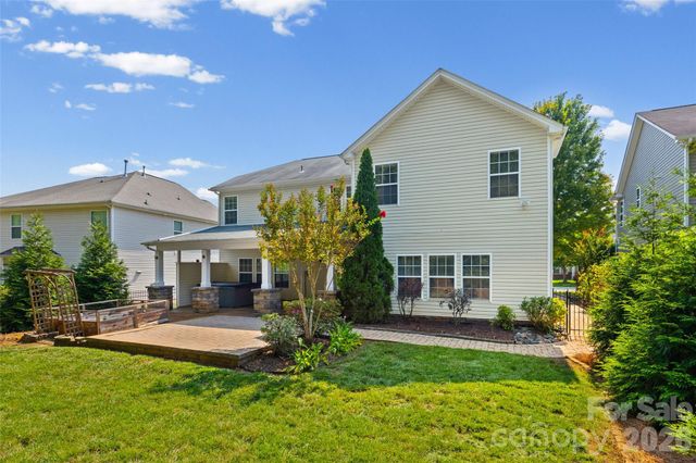 9513 Seamill Road, Charlotte, NC 28278