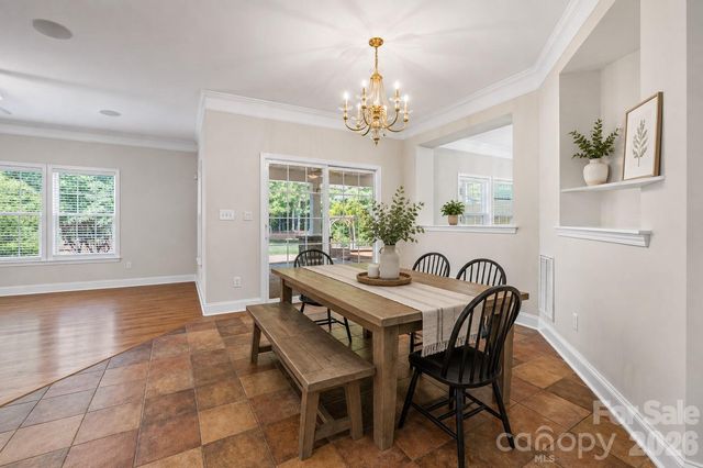 9513 Seamill Road, Charlotte, NC 28278