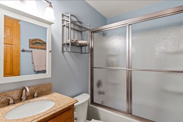 120 Los Peces, Gun Barrel City, TX 75156