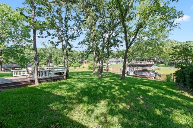 120 Los Peces, Gun Barrel City, TX 75156