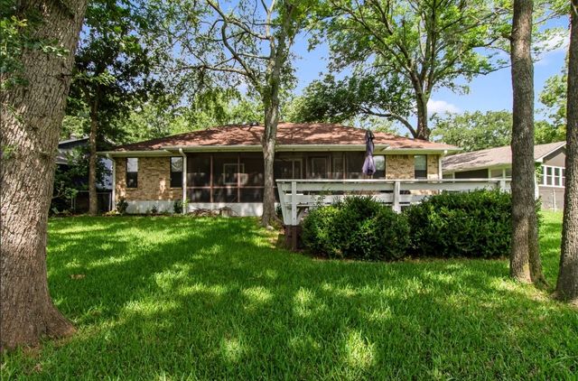 120 Los Peces, Gun Barrel City, TX 75156