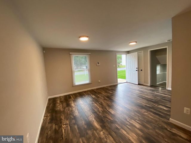 8593 FAIRFAX ST, Manassas, VA 20110