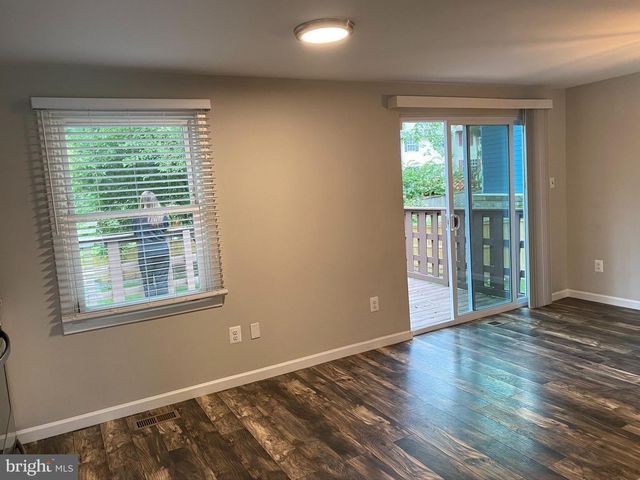 8593 FAIRFAX ST, Manassas, VA 20110