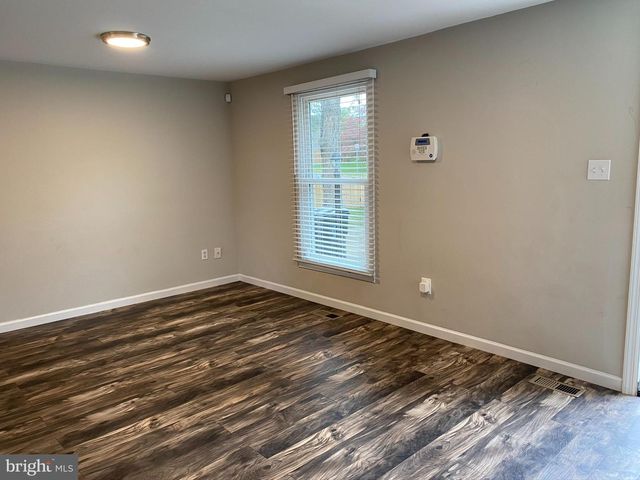 8593 FAIRFAX ST, Manassas, VA 20110