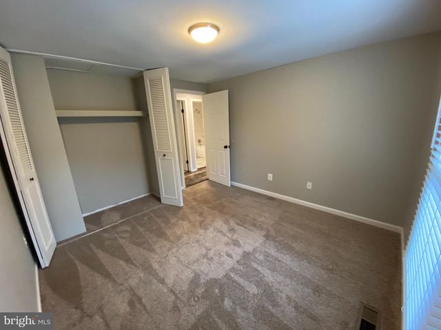 8593 FAIRFAX ST, Manassas, VA 20110