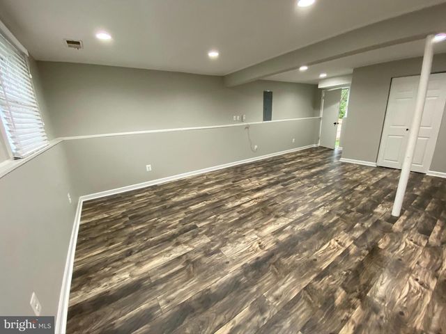 8593 FAIRFAX ST, Manassas, VA 20110