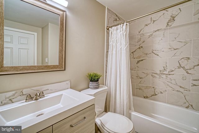 8593 FAIRFAX ST, Manassas, VA 20110