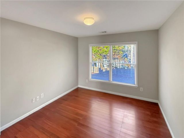 10650 Hawkhurst Way, Johns Creek, GA 30097