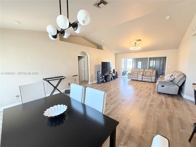 3625 NE 19 Place, Cape Coral, FL 33909