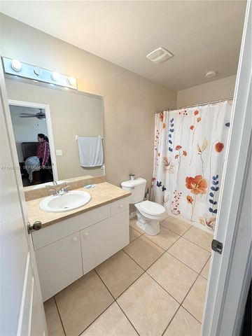 3625 NE 19 Place, Cape Coral, FL 33909