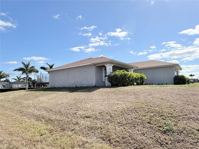3625 NE 19 Place, Cape Coral, FL 33909