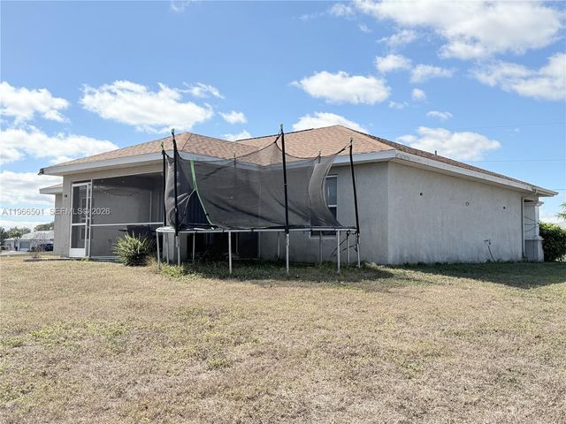 3625 NE 19 Place, Cape Coral, FL 33909