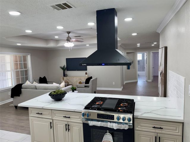 7306 Log Hollow Drive, Houston, TX 77040