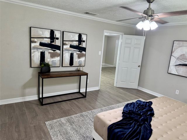 7306 Log Hollow Drive, Houston, TX 77040