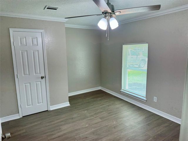 7306 Log Hollow Drive, Houston, TX 77040