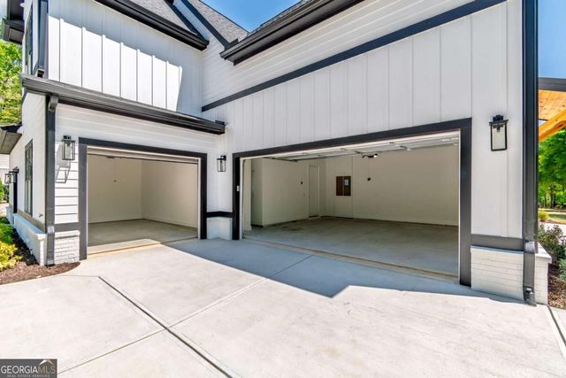 6004 Hemingway Lane, Gainesville, GA 30506