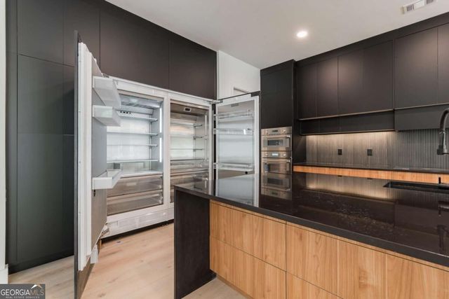 6004 Hemingway Lane, Gainesville, GA 30506