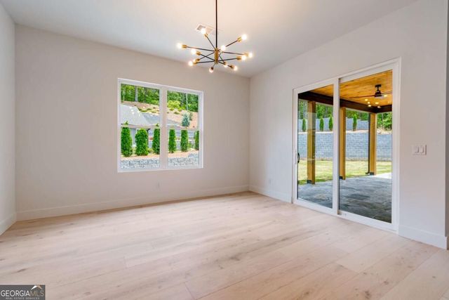 6004 Hemingway Lane, Gainesville, GA 30506