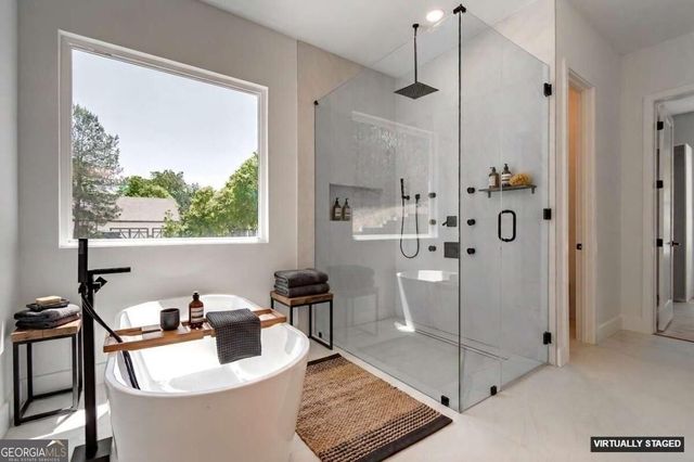 6004 Hemingway Lane, Gainesville, GA 30506