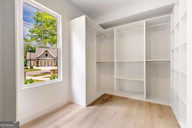 6004 Hemingway Lane, Gainesville, GA 30506