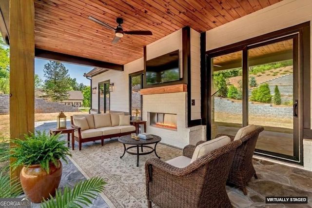 6004 Hemingway Lane, Gainesville, GA 30506
