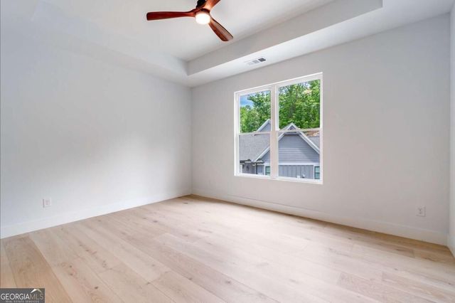 6004 Hemingway Lane, Gainesville, GA 30506