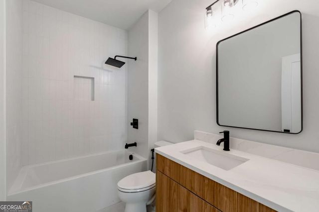6004 Hemingway Lane, Gainesville, GA 30506