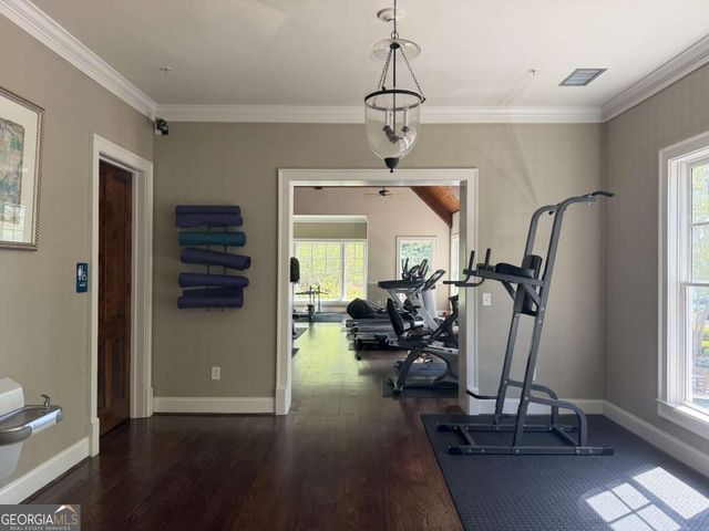 6004 Hemingway Lane, Gainesville, GA 30506