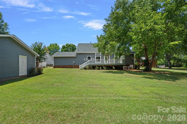 19226 Brookgreen Garden Place, Cornelius, NC 28031